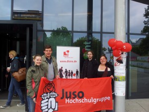 Jusos im TUZ zur Knochenmarktypisierung Jusos im TUZ zur Knochenmarktypisierung